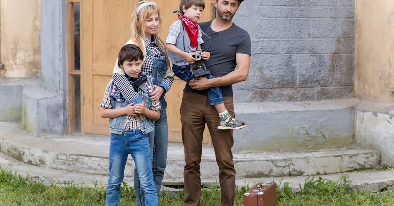 Voyager en famille avec de jeunes enfants : conseils pratiques